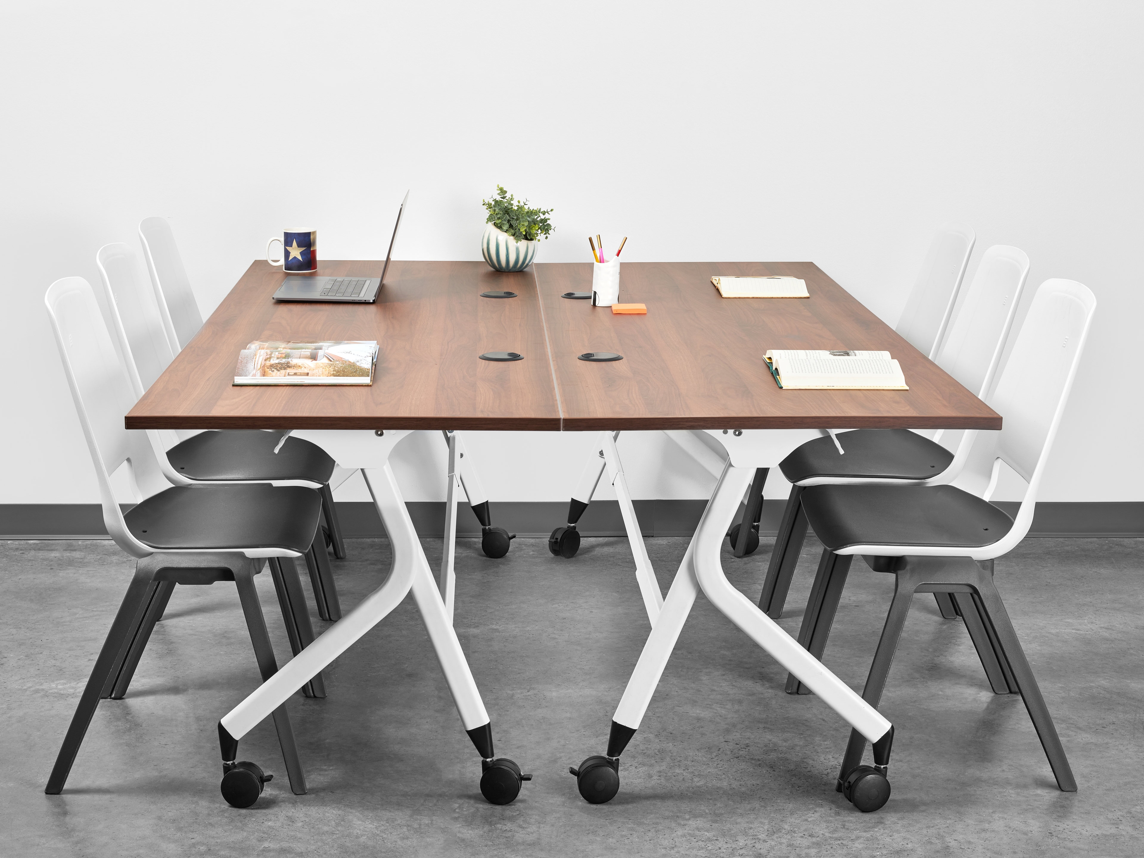 Flip top table in walnut