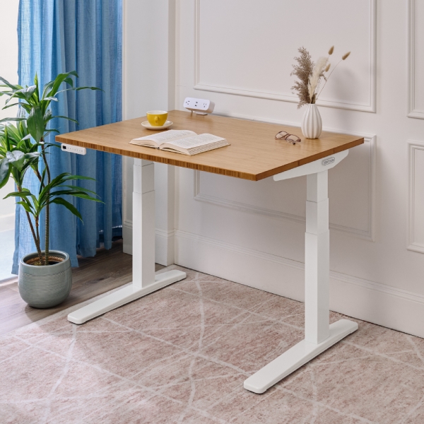 UPLIFT Standing Desk