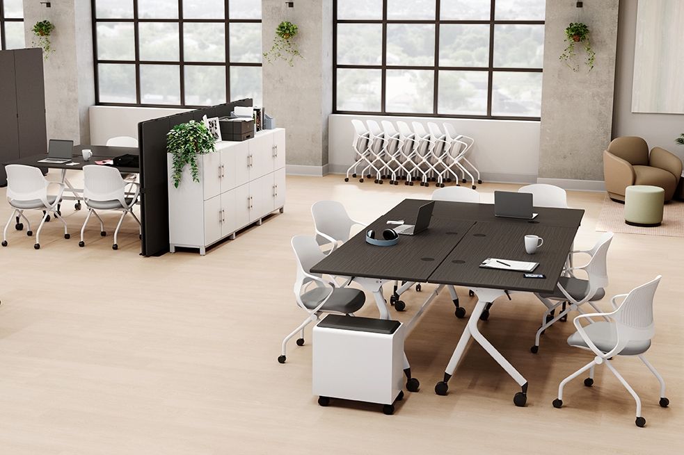 UPLIFT Desk Rollaway nesting chairs and Flip top tables in a study area setting.