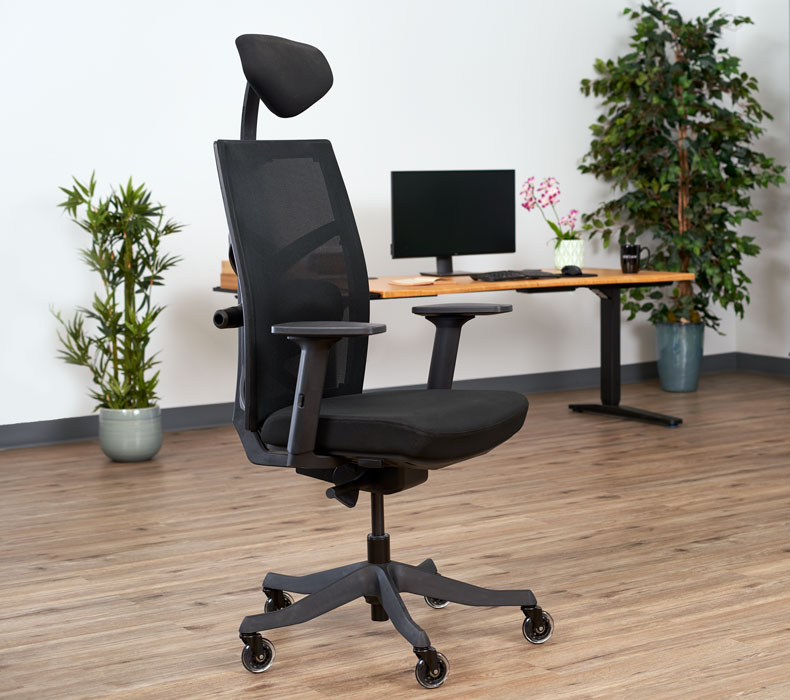 An office environmental with a Facet Ergonomic Chairs with Blade Chair Casters